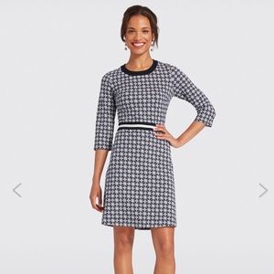 Draper James Navy Honeycomb Floral Dress Small DRK0288